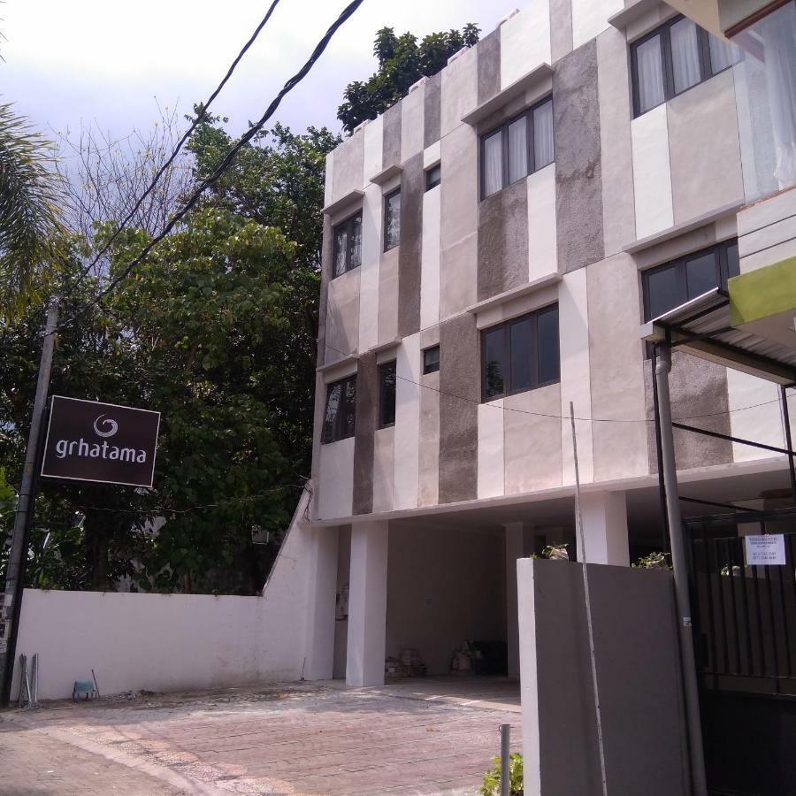 Grhatama Guest House Kejayan Exterior foto